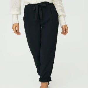 Aritzia Wilfred Allant Tie Waist Cuffed Cropped Pants in Black (Size 00)